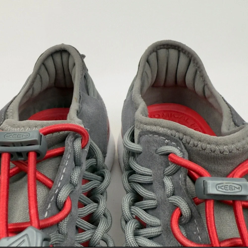 KEEN Uneek O2 Gray Red Woven Sneaker Sandals Youth Sz 5 EU 37 Gorpcore